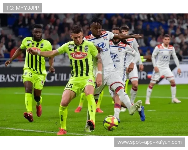 法甲:尼斯2-0完胜斯特拉斯堡,阿奎拉尼场上风采尽显,尼斯vs斯特拉斯堡 法甲:尼斯2-0完胜斯特拉斯堡,阿奎拉尼场上风采尽显,尼斯vs斯特拉斯堡